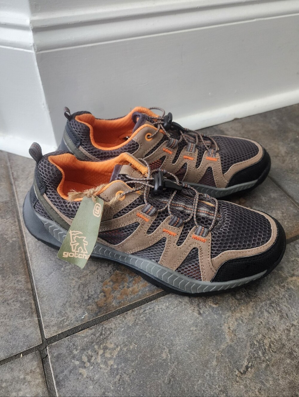Gotcha Trekker Men's 8 Taupe Vented Soles Stay Tight Laces Hiking Shoes NWT